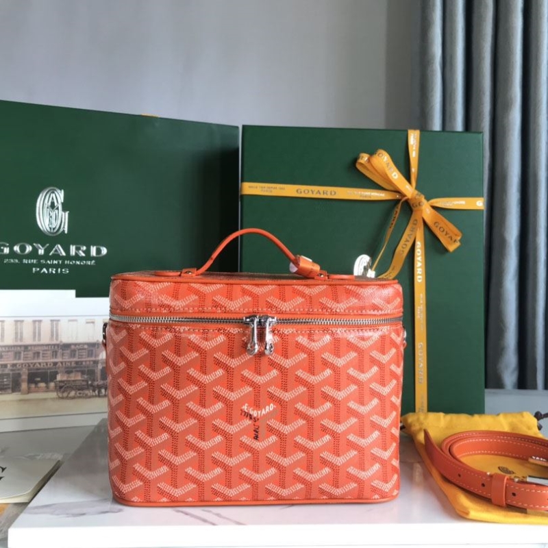 Go*ard cosmetic bags